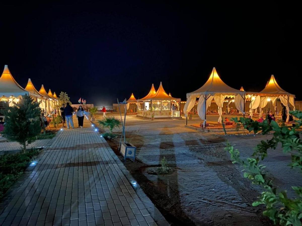 Al Sultana Luxury Camp Villa Wadi Rum Buitenkant foto