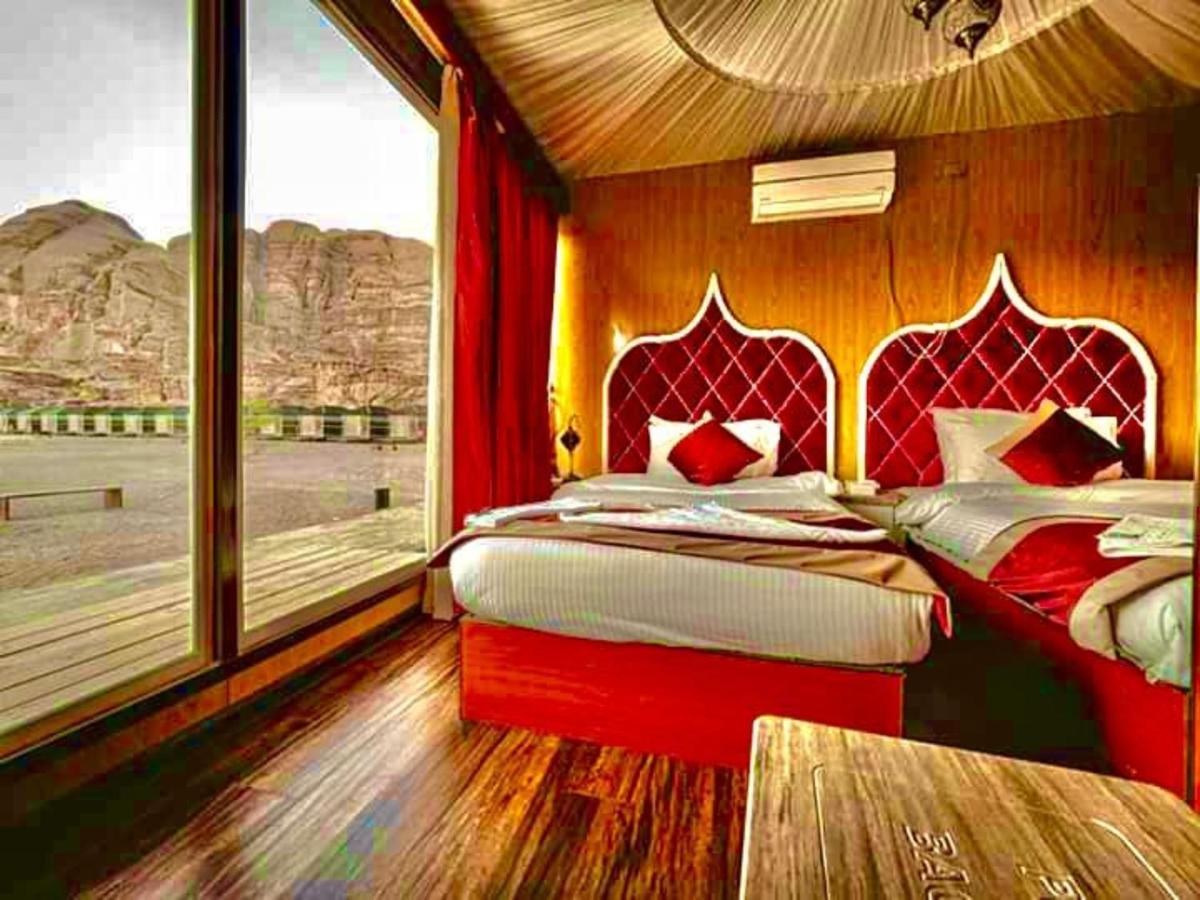 Al Sultana Luxury Camp Villa Wadi Rum Buitenkant foto