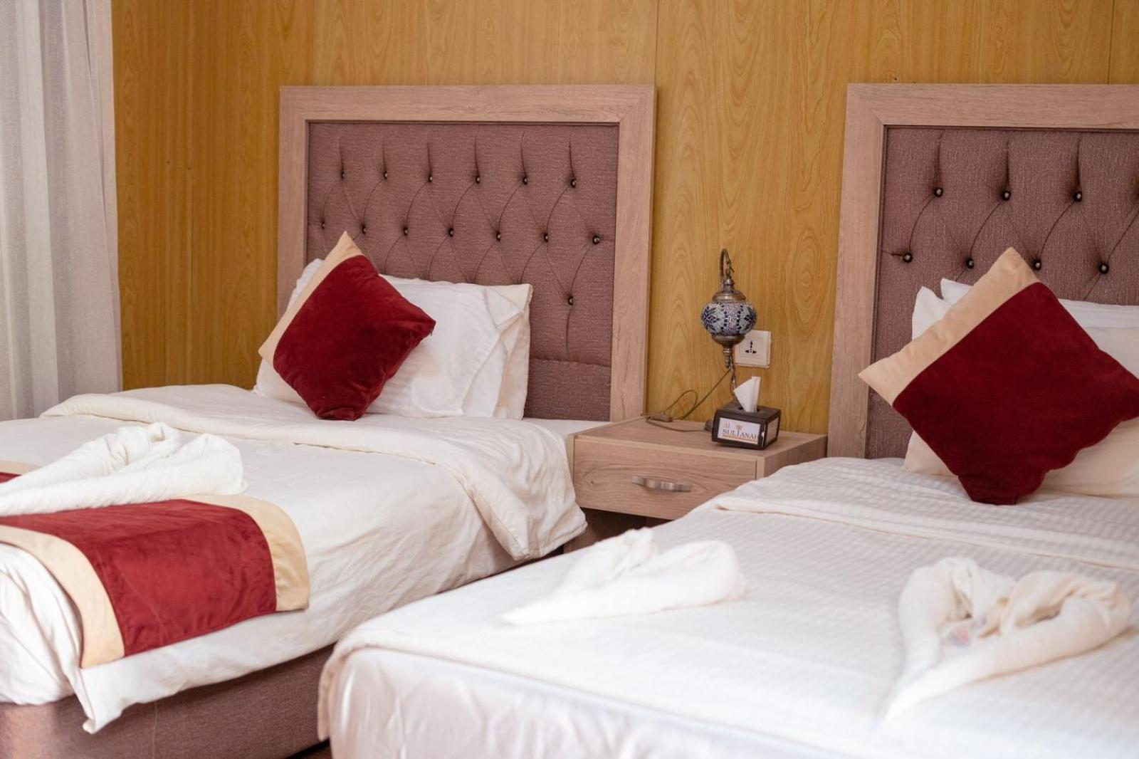 Al Sultana Luxury Camp Villa Wadi Rum Buitenkant foto